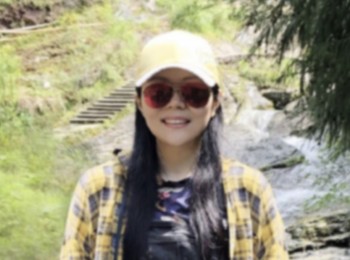画家 王雅雯