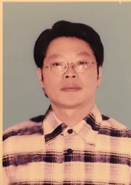 画家 黄德鸿