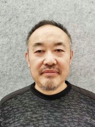 画家 余建华