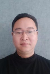 画家 吴肇戎