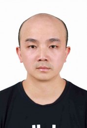 画家 朱兵