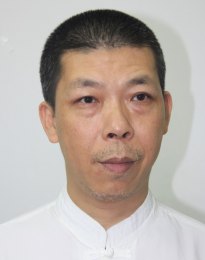 画家 郑楚兴