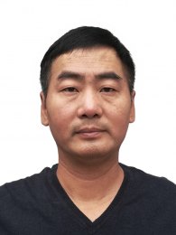 画家 尹成伟
