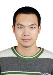 画家 杨灿伟