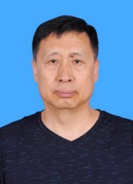 画家 罗中伟