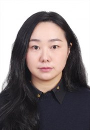 画家 吕冰