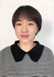 画家 孟影