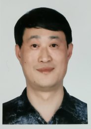画家 于昌伟