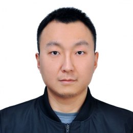 画家 梁晨乐