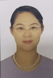 画家 尹莉莉
