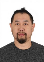 画家 刘照红